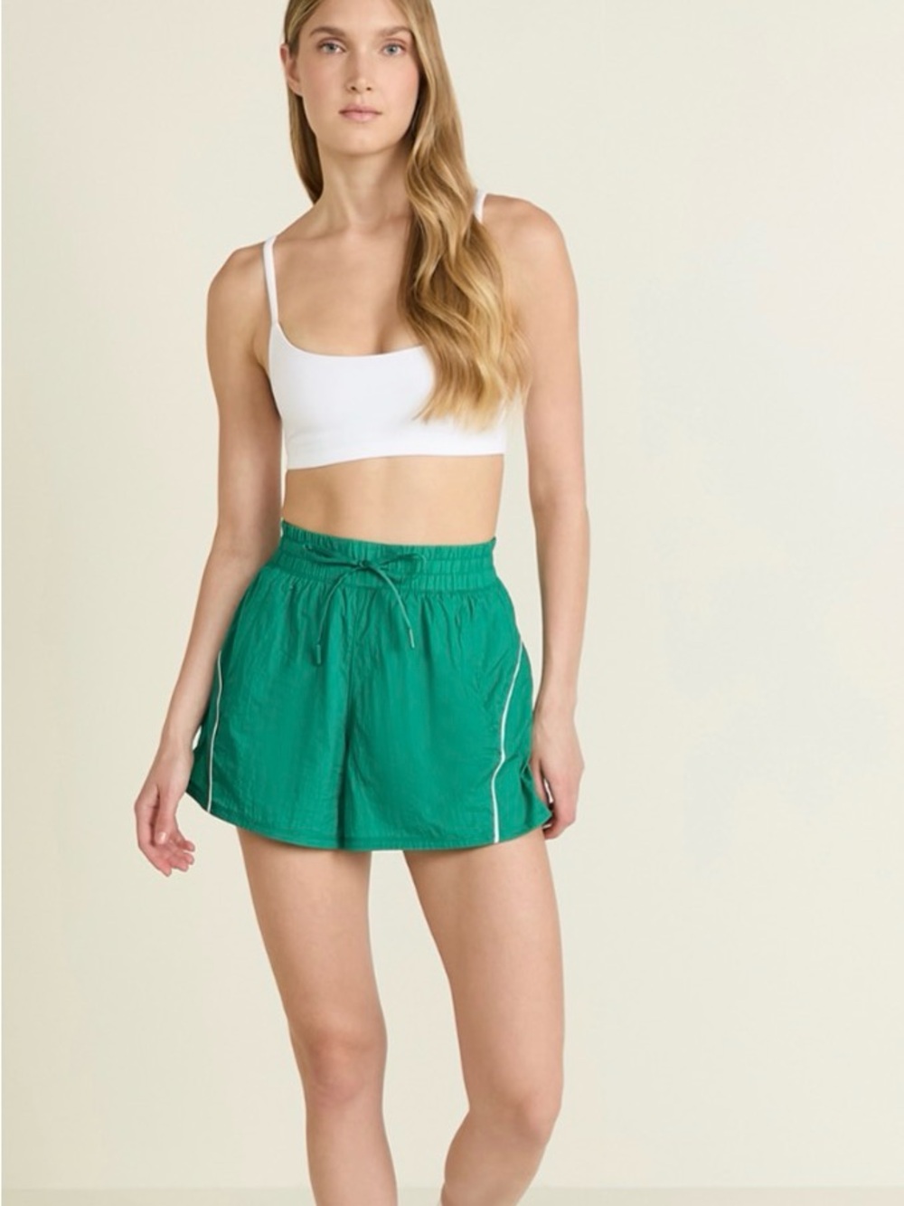 Lululemon - License to Train HR Lightweight Short 4 inch
